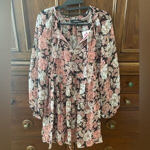 Aakaa Pink and Cream Floral Dress